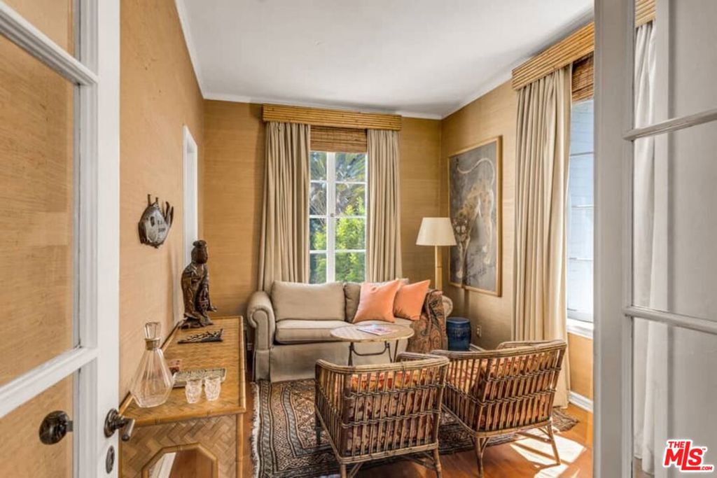 1416 Havenhurst Drive 2C