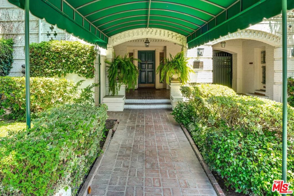 1416 Havenhurst Drive 2C