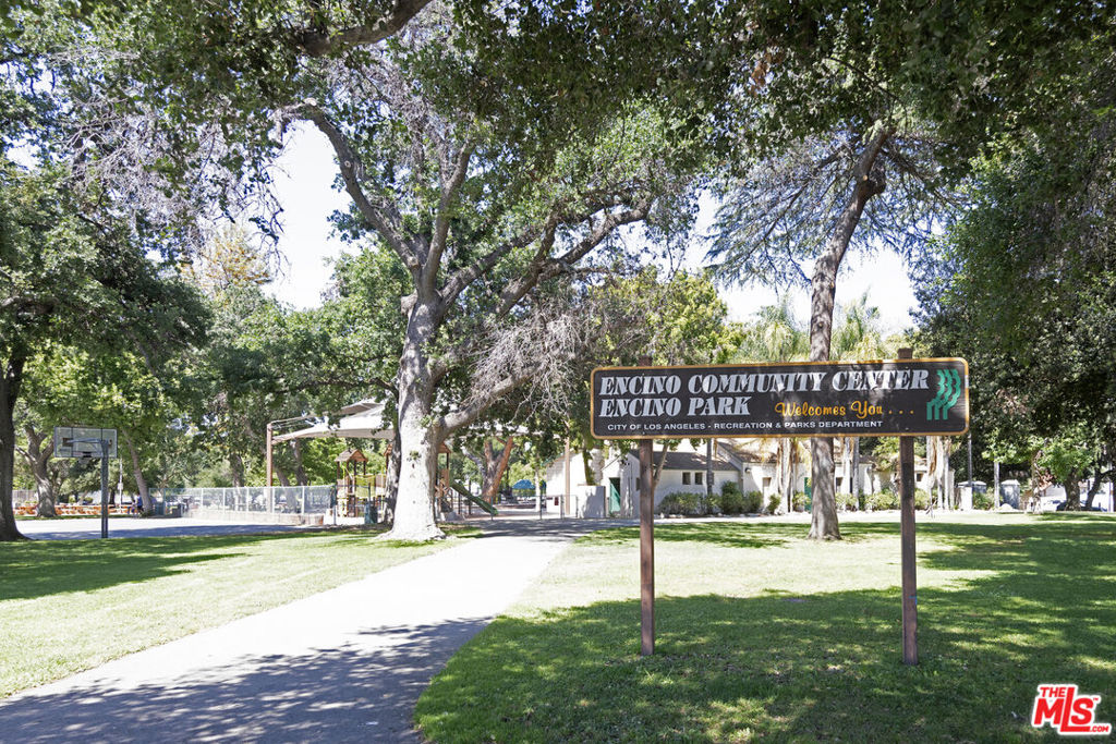 4949 Genesta Avenue 112A