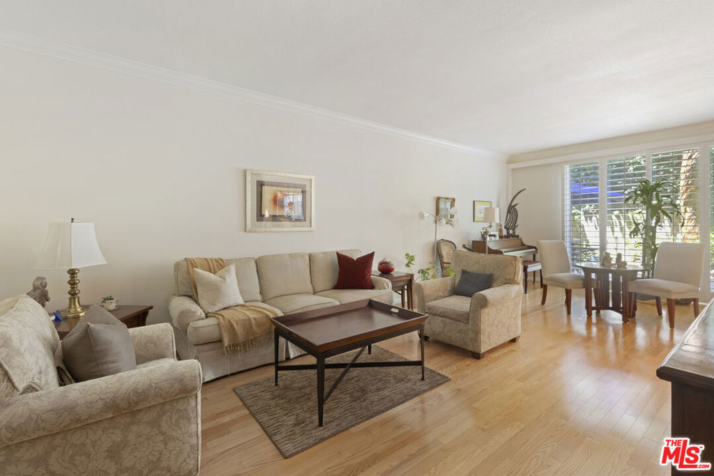 4949 Genesta Avenue 112A