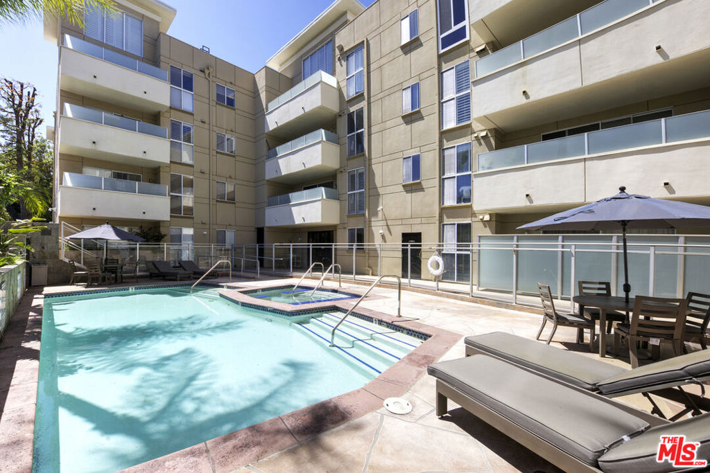 4949 Genesta Avenue 112A