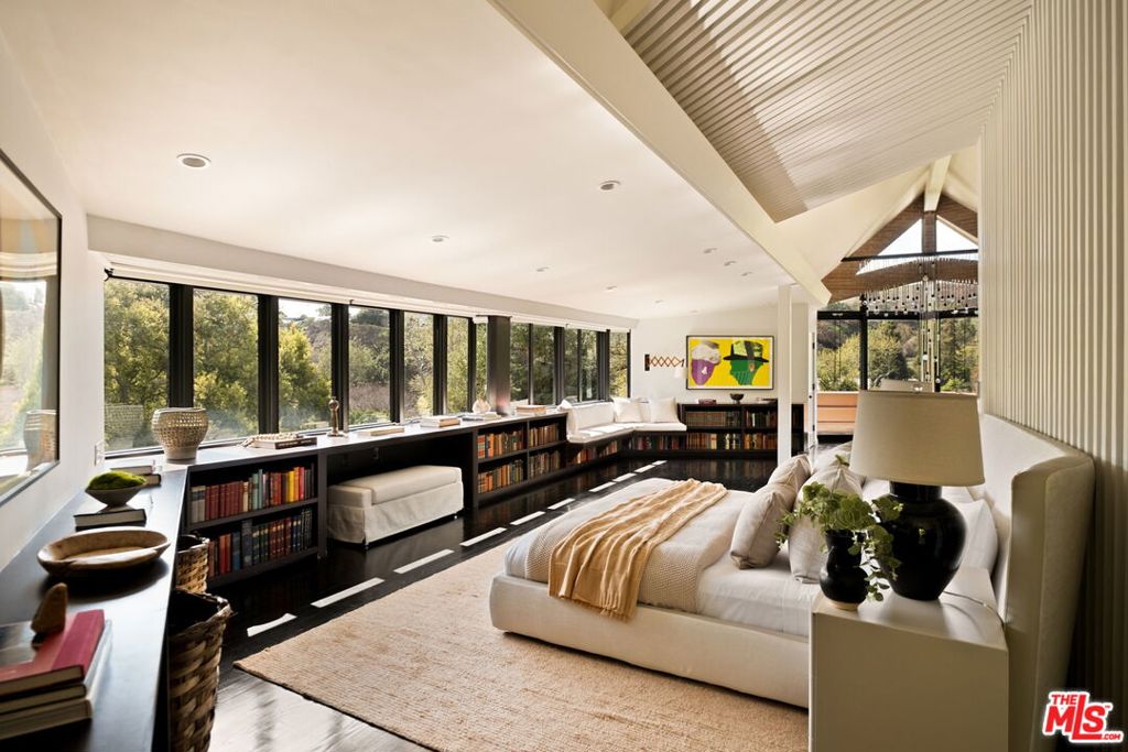 14148 Rustic Lane