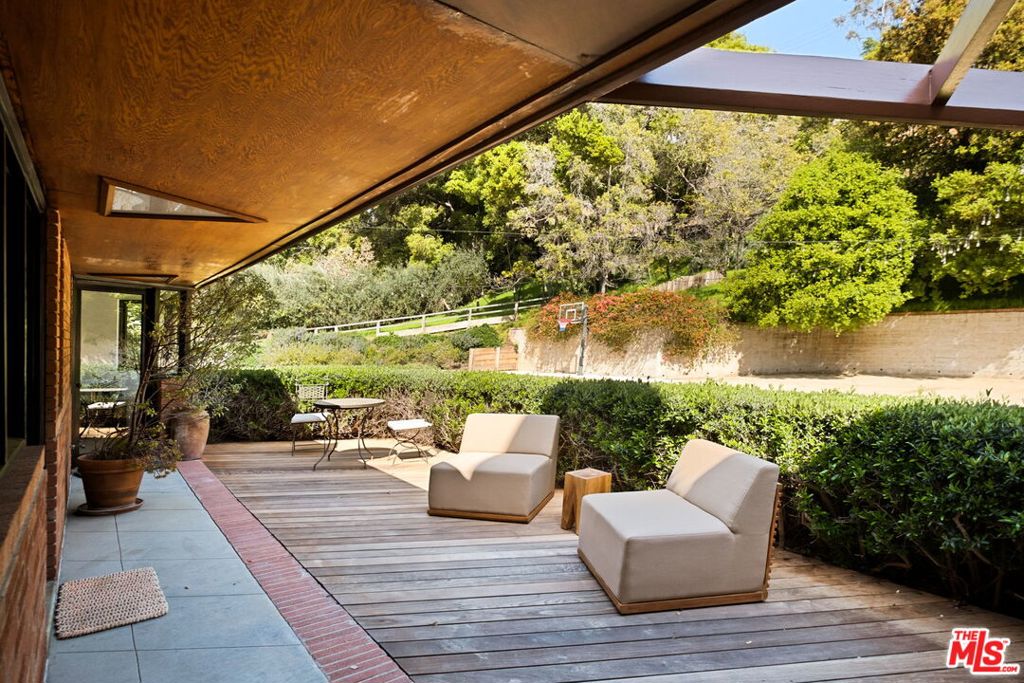 14148 Rustic Lane