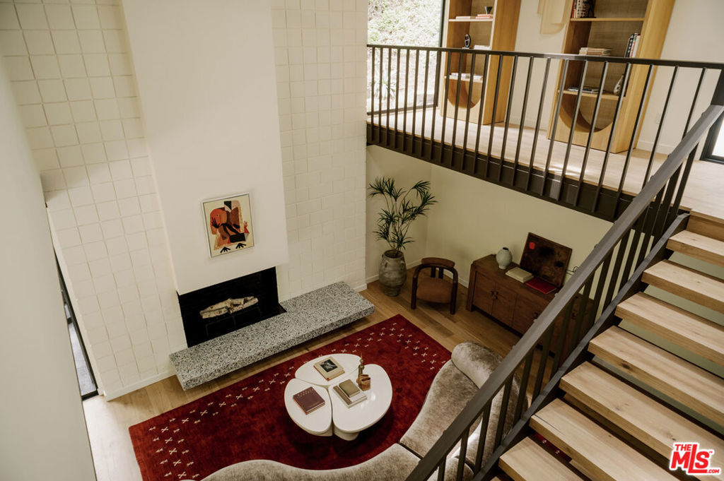 5649 Valley Oak Drive