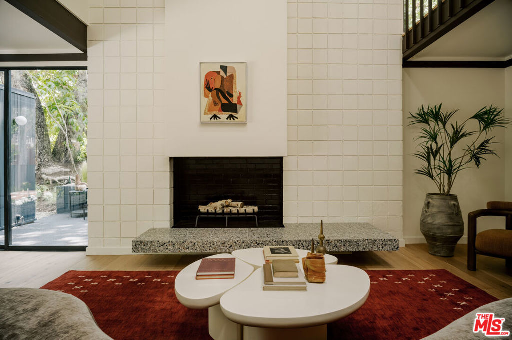 5649 Valley Oak Drive