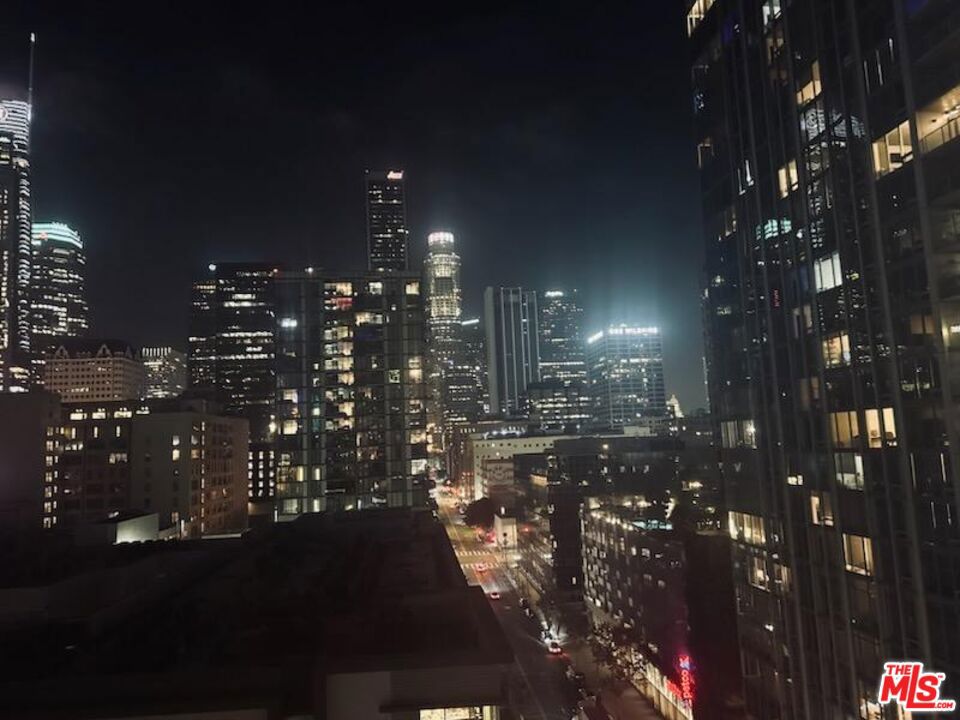 600 W 9th Street 1512