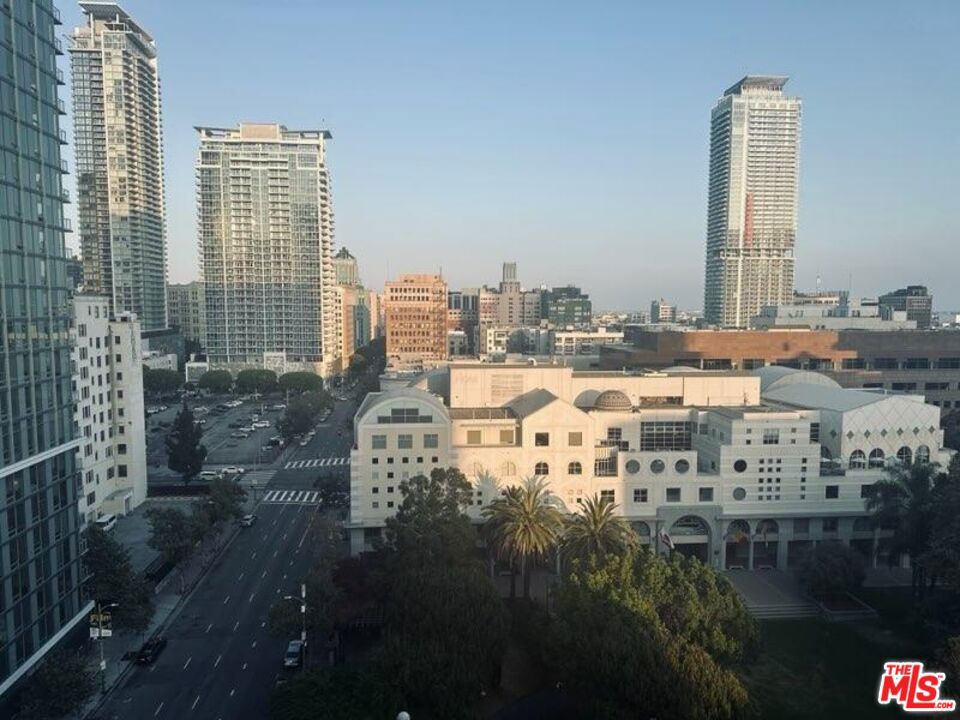 600 W 9th Street 1512