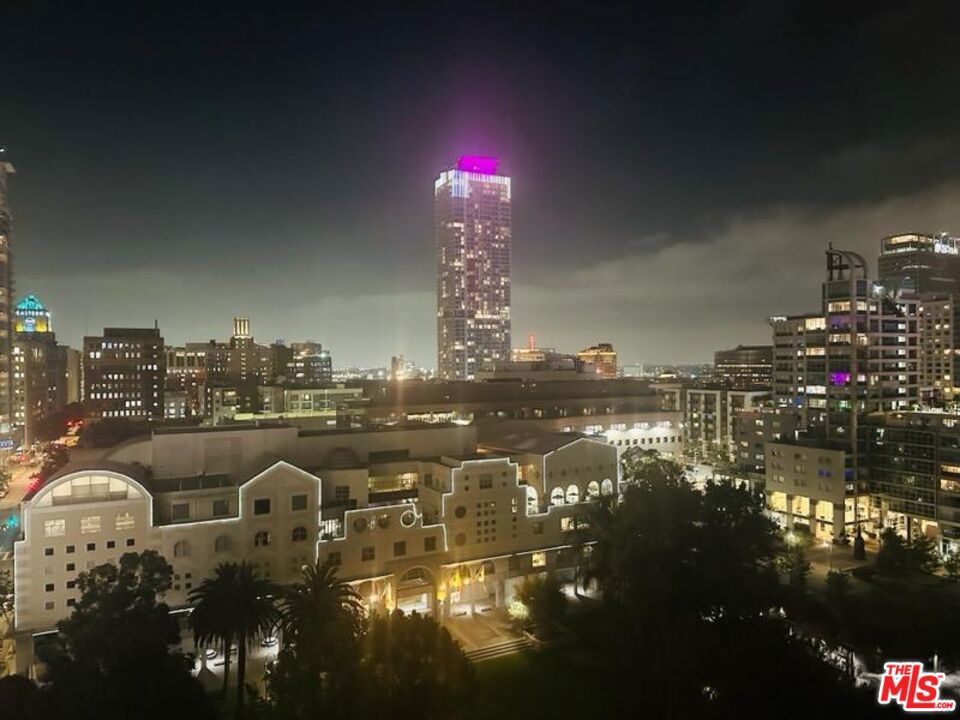 600 W 9th Street 1512