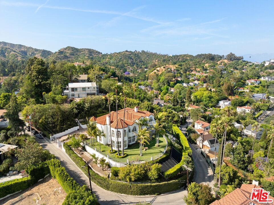 4509 Dundee Drive