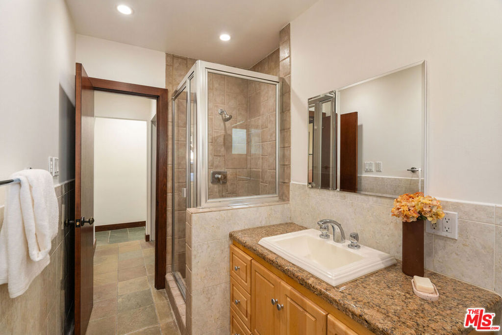 3419 Ione Drive
