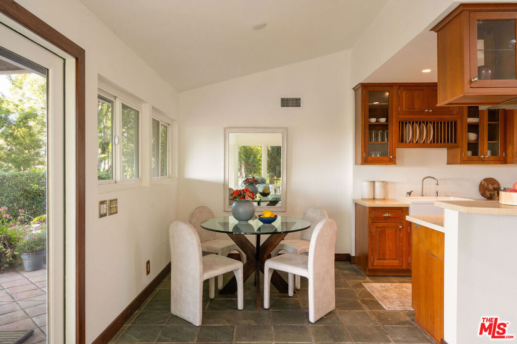 3419 Ione Drive