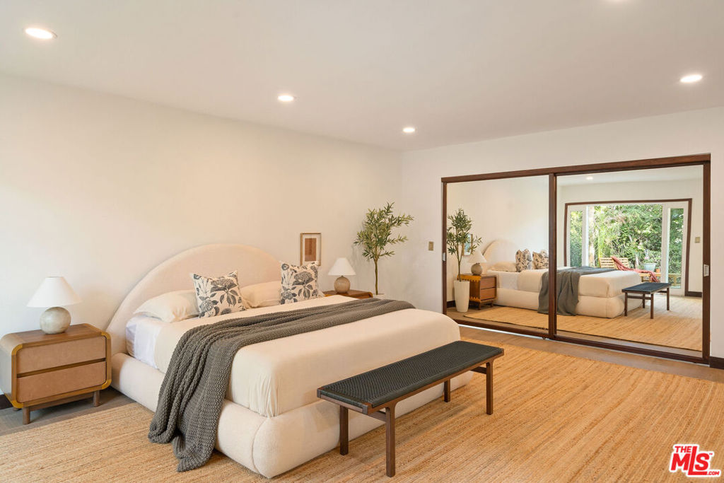 3419 Ione Drive