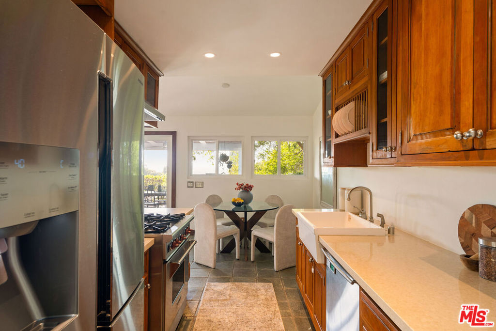 3419 Ione Drive