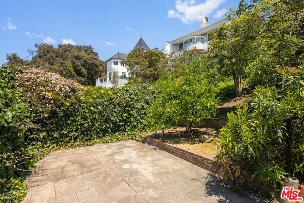 117 Ocean Way