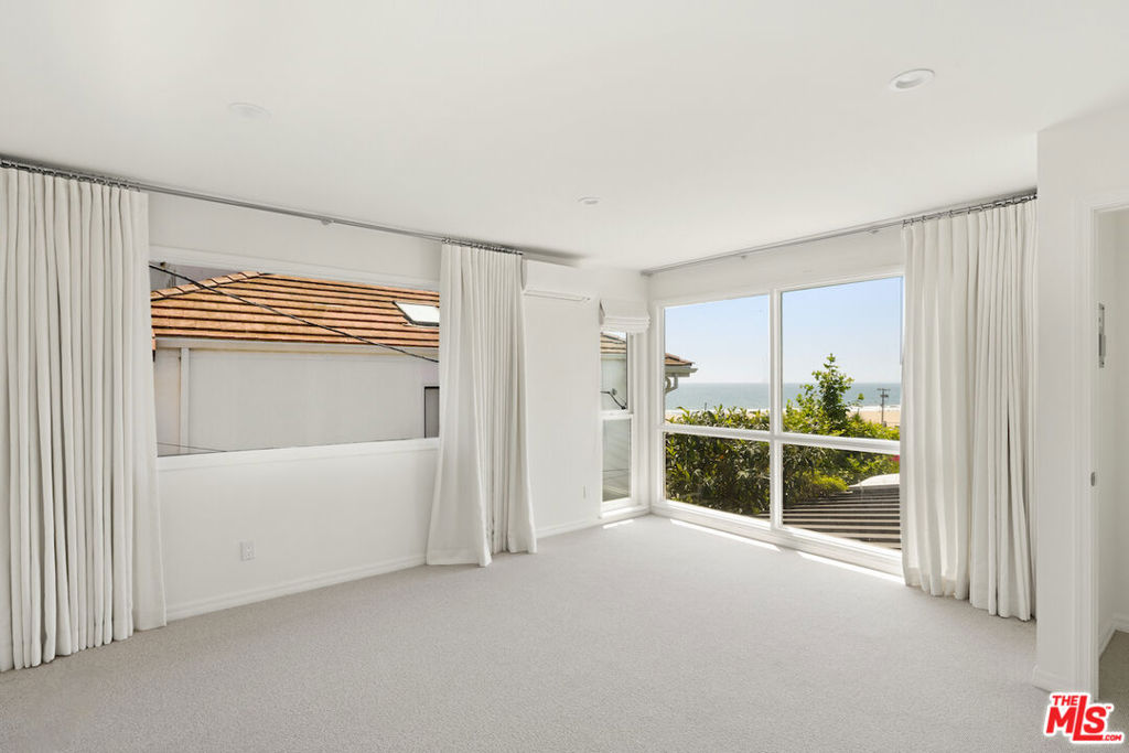 117 Ocean Way
