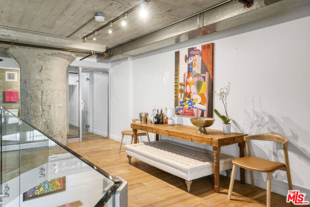 1855 Industrial Street 112