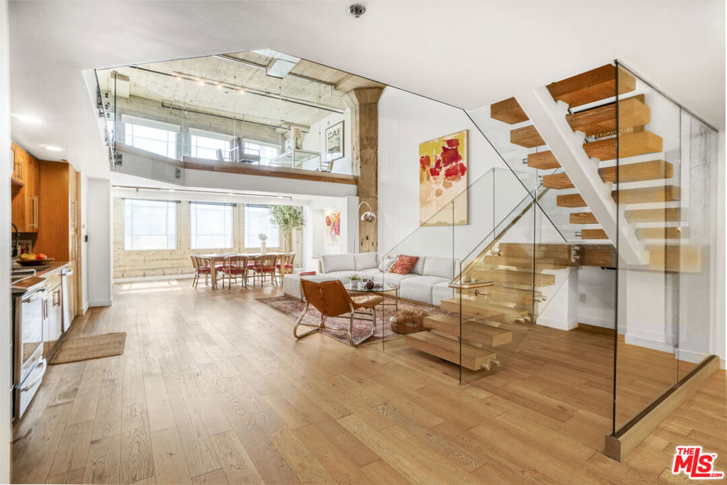 1855 Industrial Street 112