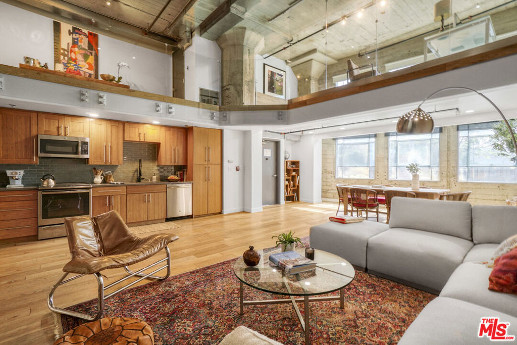 1855 Industrial Street 112