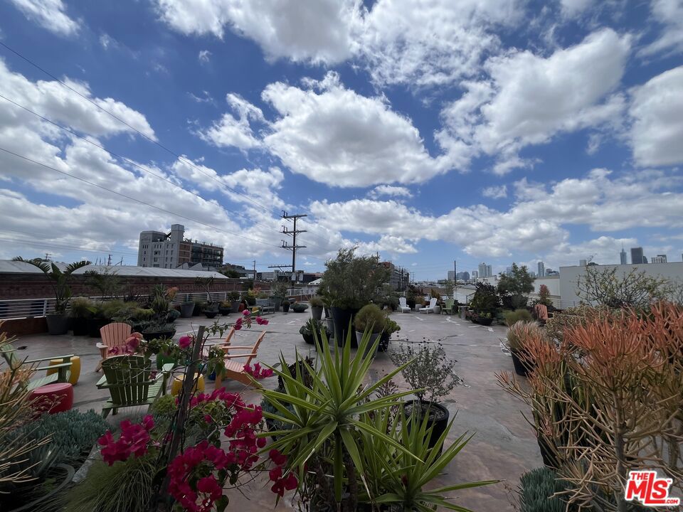 1855 Industrial Street 112