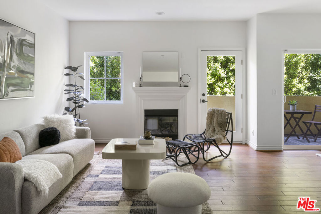 12449 Kling Street 101