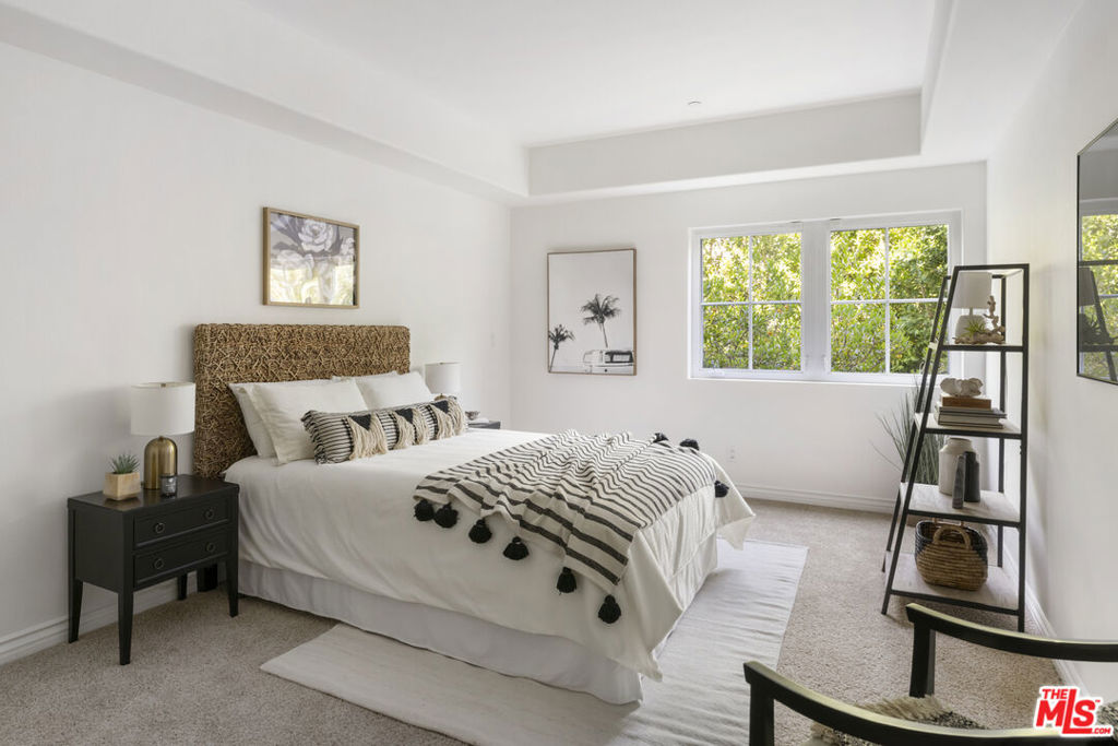 12449 Kling Street 101