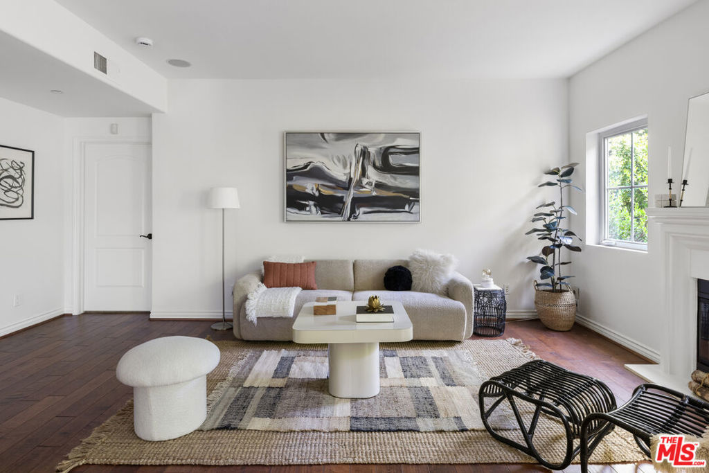 12449 Kling Street 101