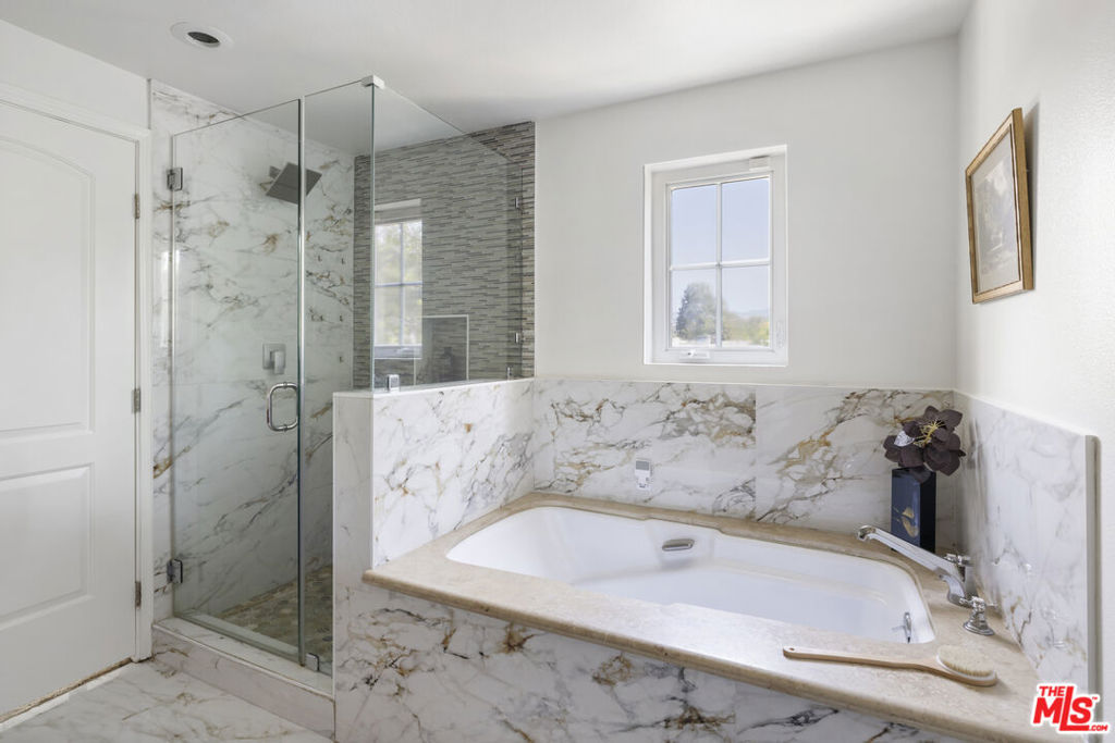 12449 Kling Street 101