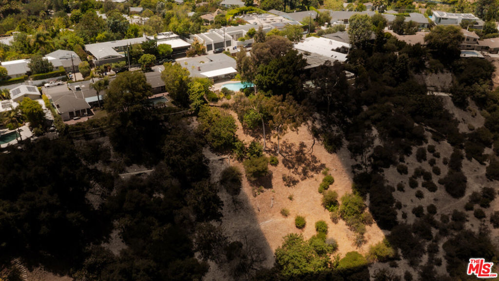 2700 Carmar Drive