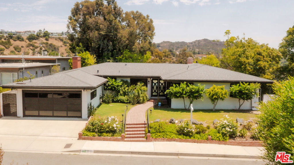 2700 Carmar Drive