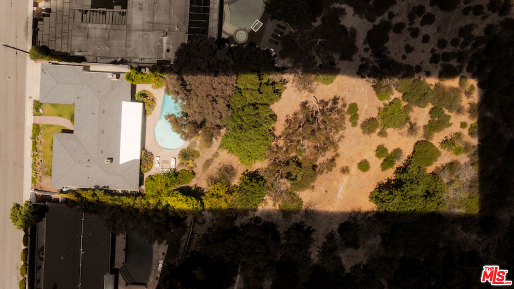2700 Carmar Drive