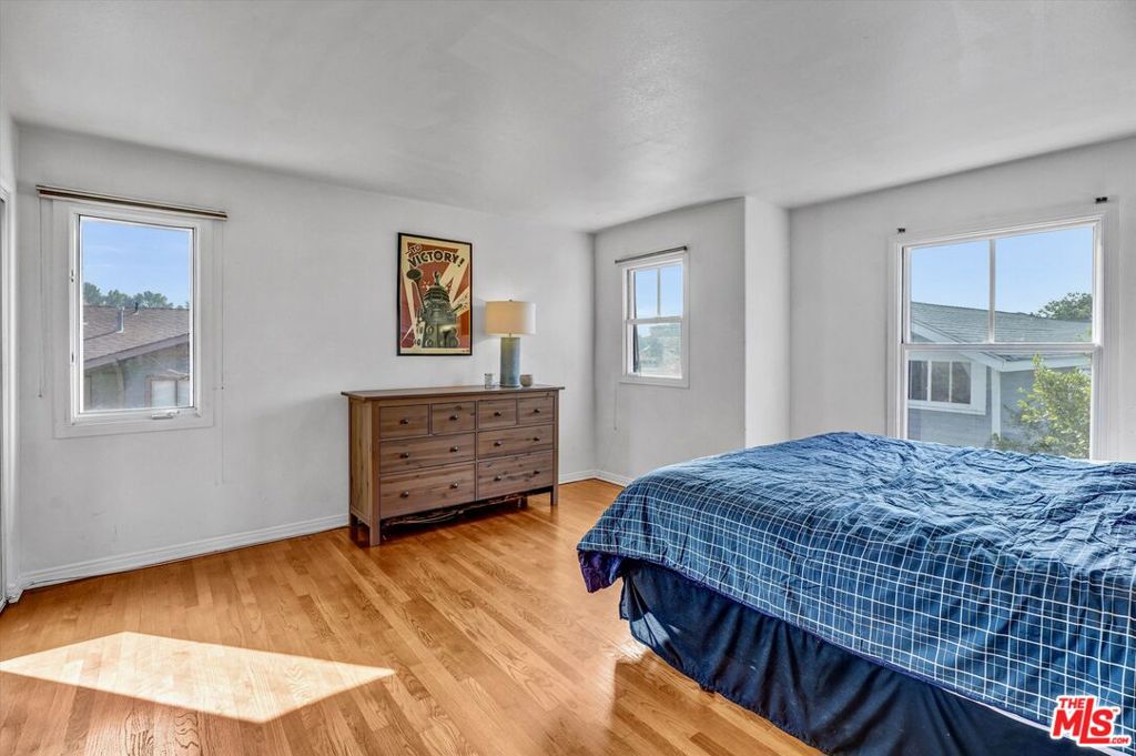 830 E Kensington Road 3