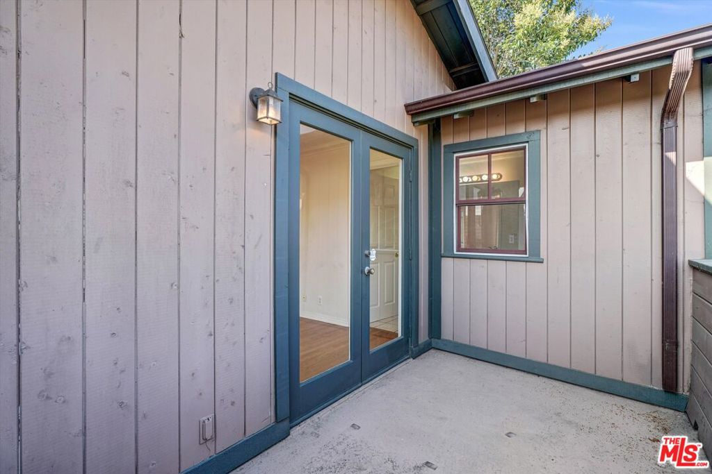 830 E Kensington Road 3