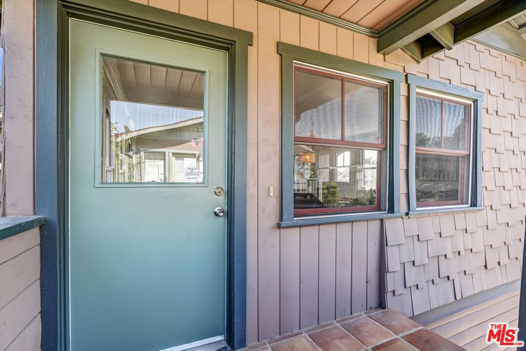 830 E Kensington Road 3