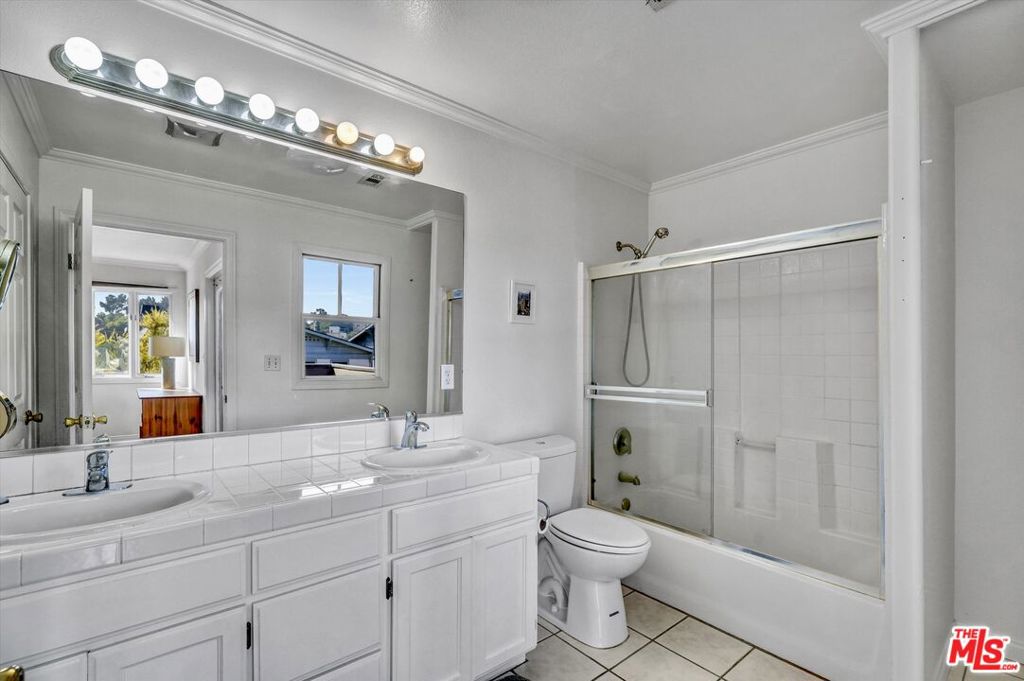 830 E Kensington Road 3