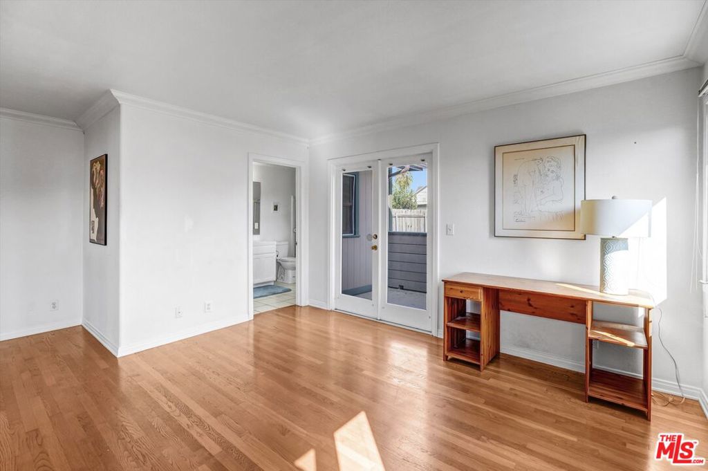 830 E Kensington Road 3