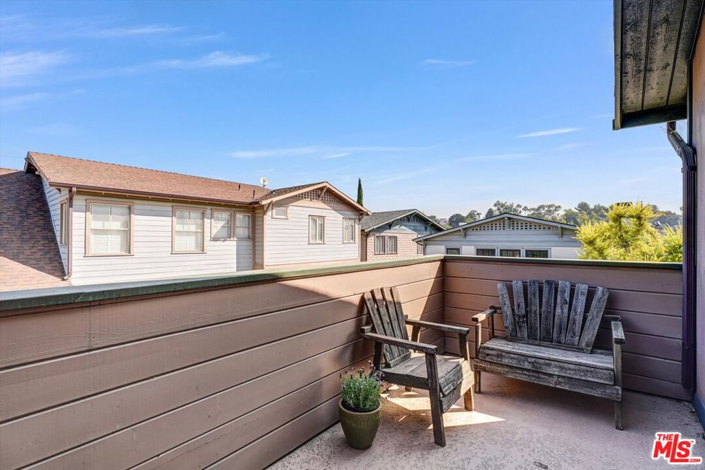 830 E Kensington Road 3