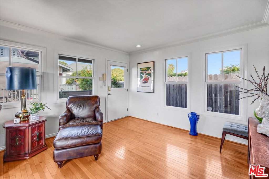 830 E Kensington Road 3