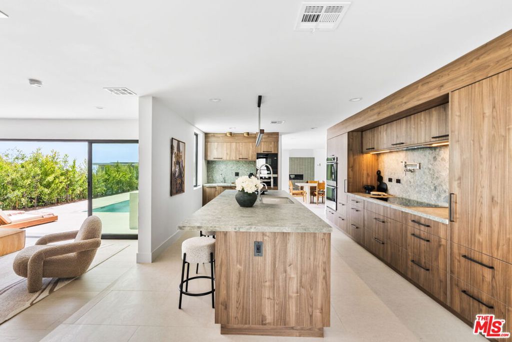 2380 Venus Drive