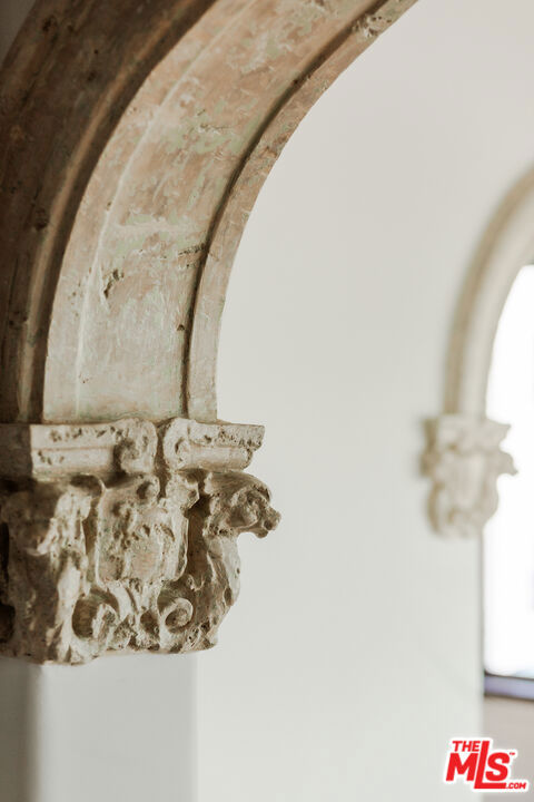 1302 Sweetzer Avenue 101