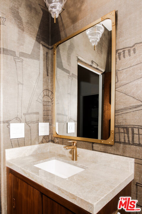 1302 Sweetzer Avenue 602