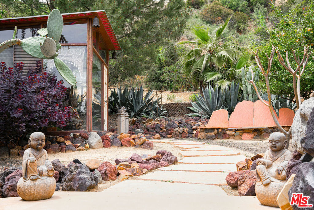 4078 Mandeville Canyon Rd. Road