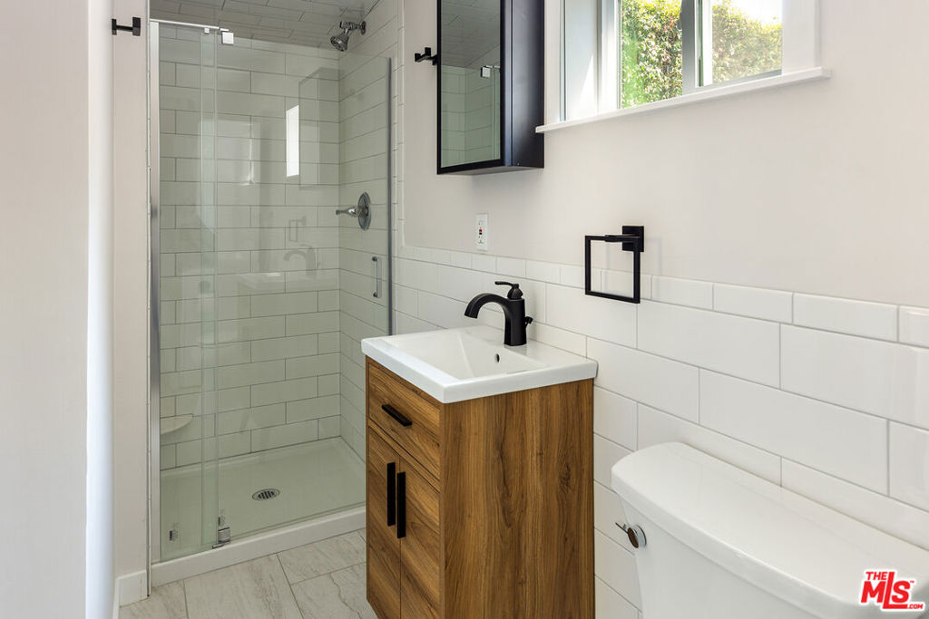 5536 Carpenter Avenue