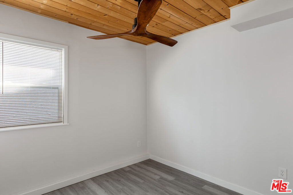 5536 Carpenter Avenue