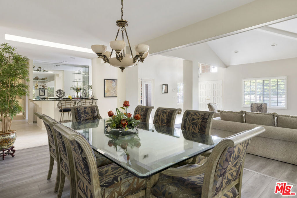 23686 Ingomar Street