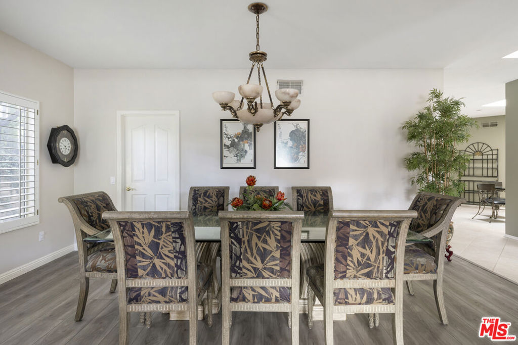 23686 Ingomar Street