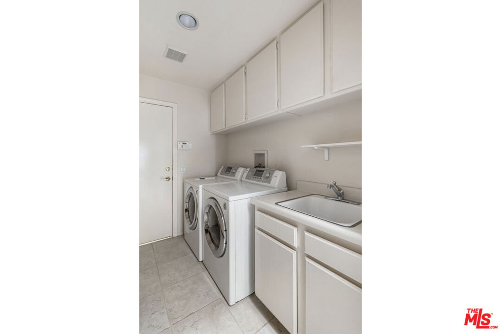 23686 Ingomar Street