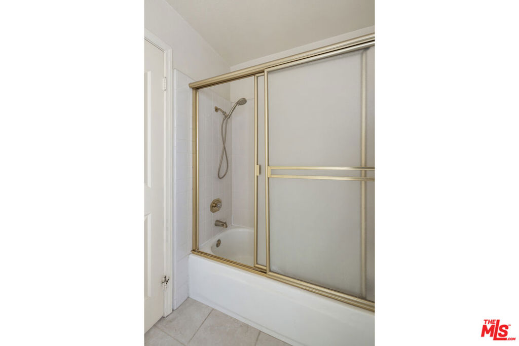 23686 Ingomar Street