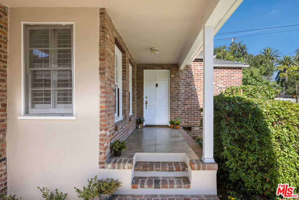 2426 New York Drive