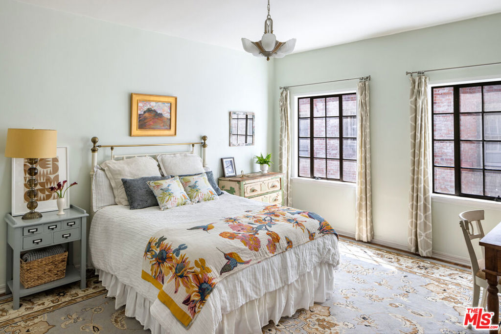 3350 James M Wood Boulevard 8