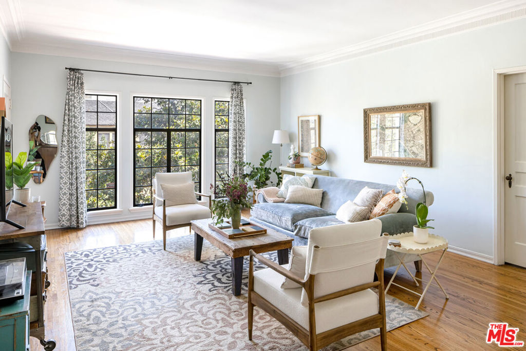 3350 James M Wood Boulevard 8